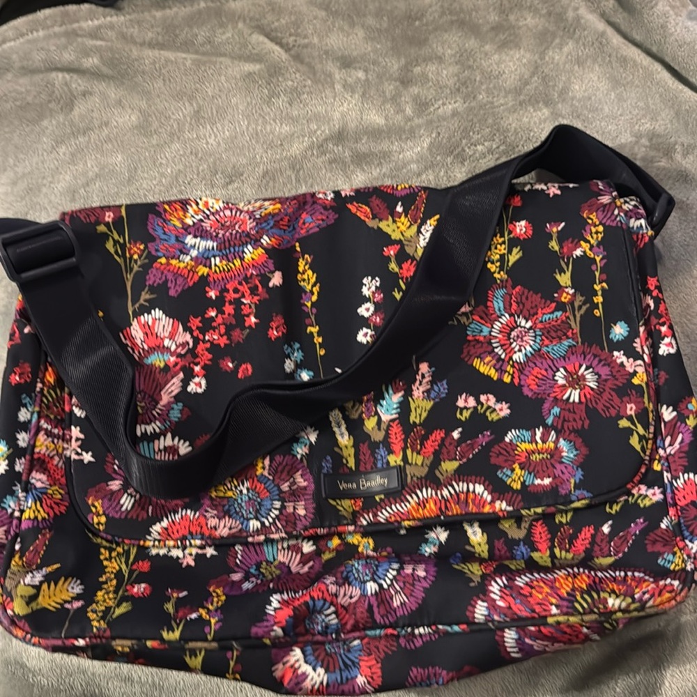Vera Bradley messenger bag in midnight wildflowers